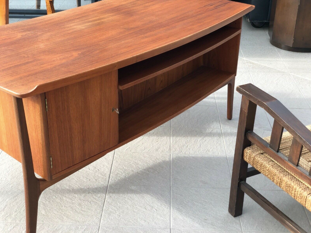 Desk in rosewood by Svend Aage Madsen for H.P. Hansen, 1960