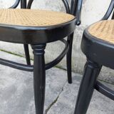Series of 4 chairs