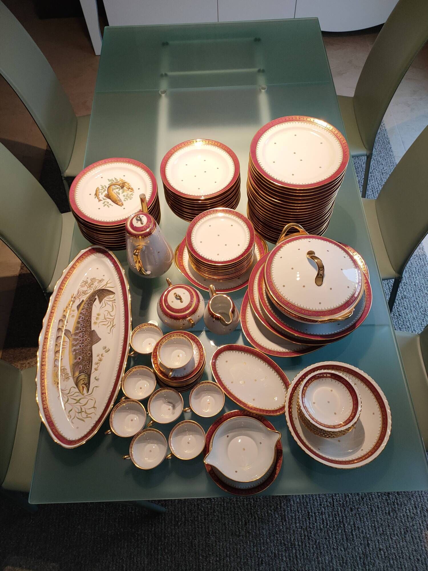 Service complet porcelaine de Limoges, marque Ulim