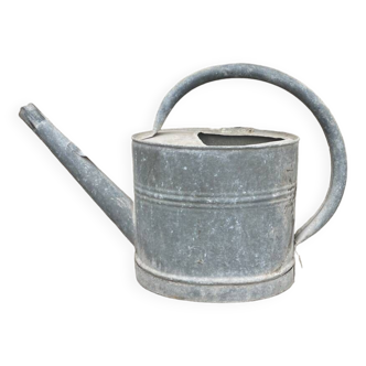 Zinc watering can