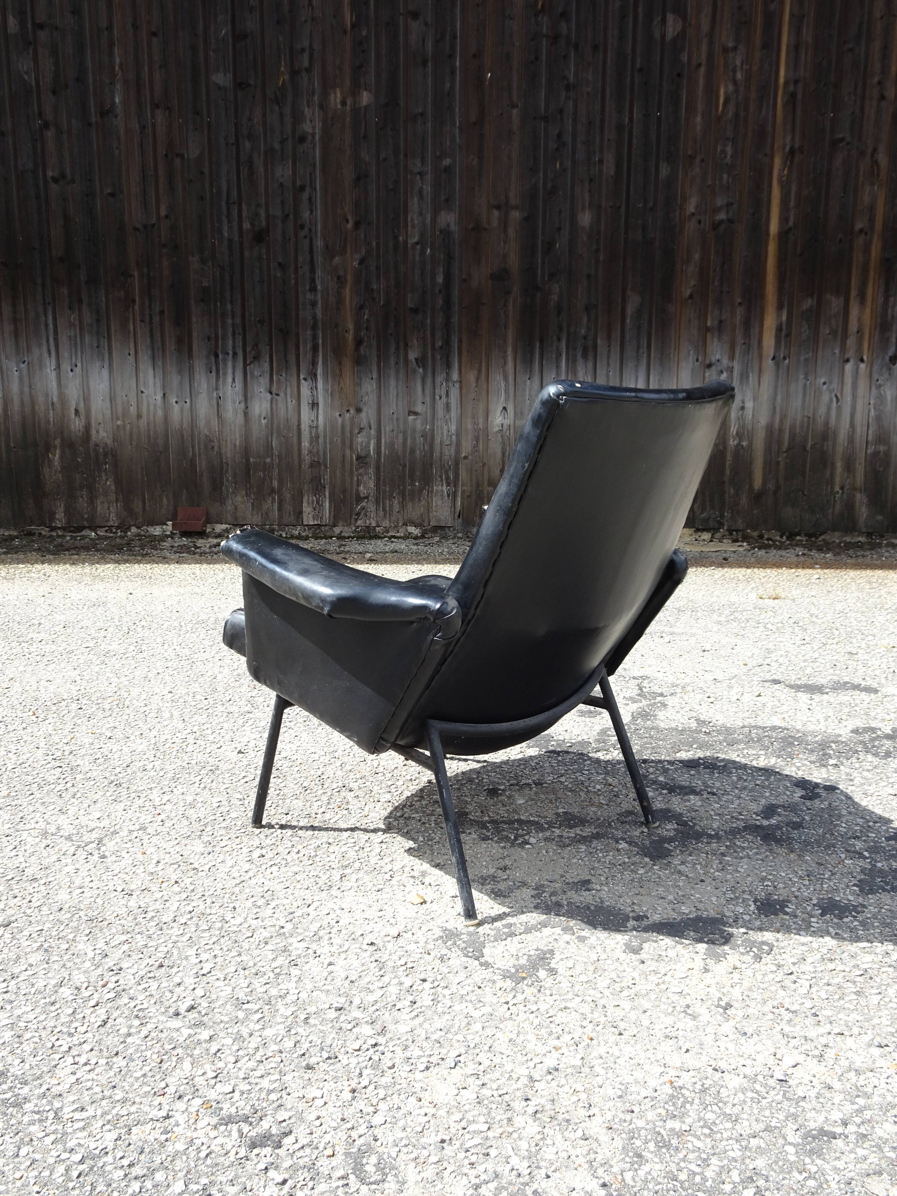 SK660 armchair by Pierre Guariche, Steiner edition, circa 1953.