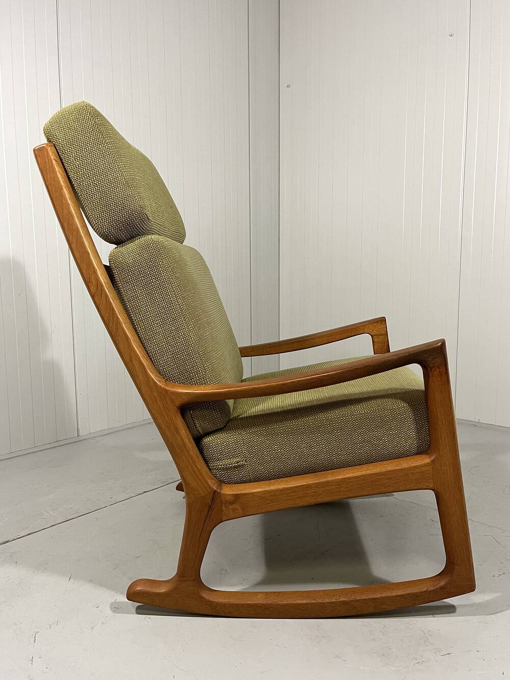 Ole Wanscher high back rocking chair Senator 1960’s