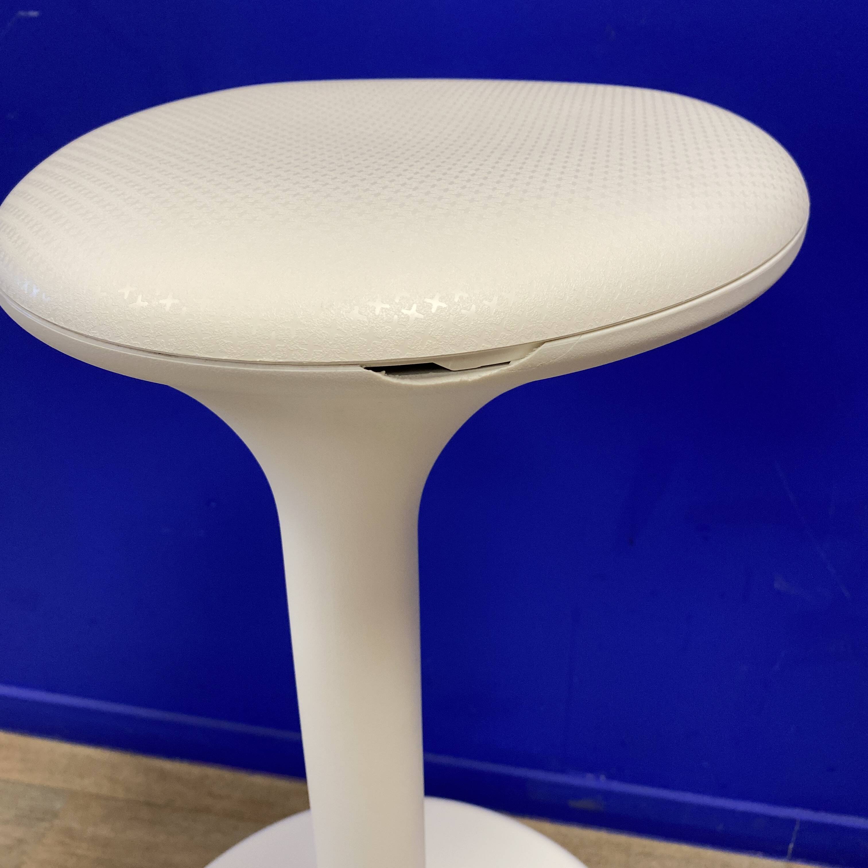 Kant Stool - Horm Casamania