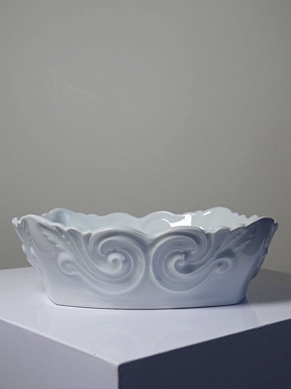 Square coupe/bowl in celadon porcelain, vintage Limoges from the 50s to 70s.