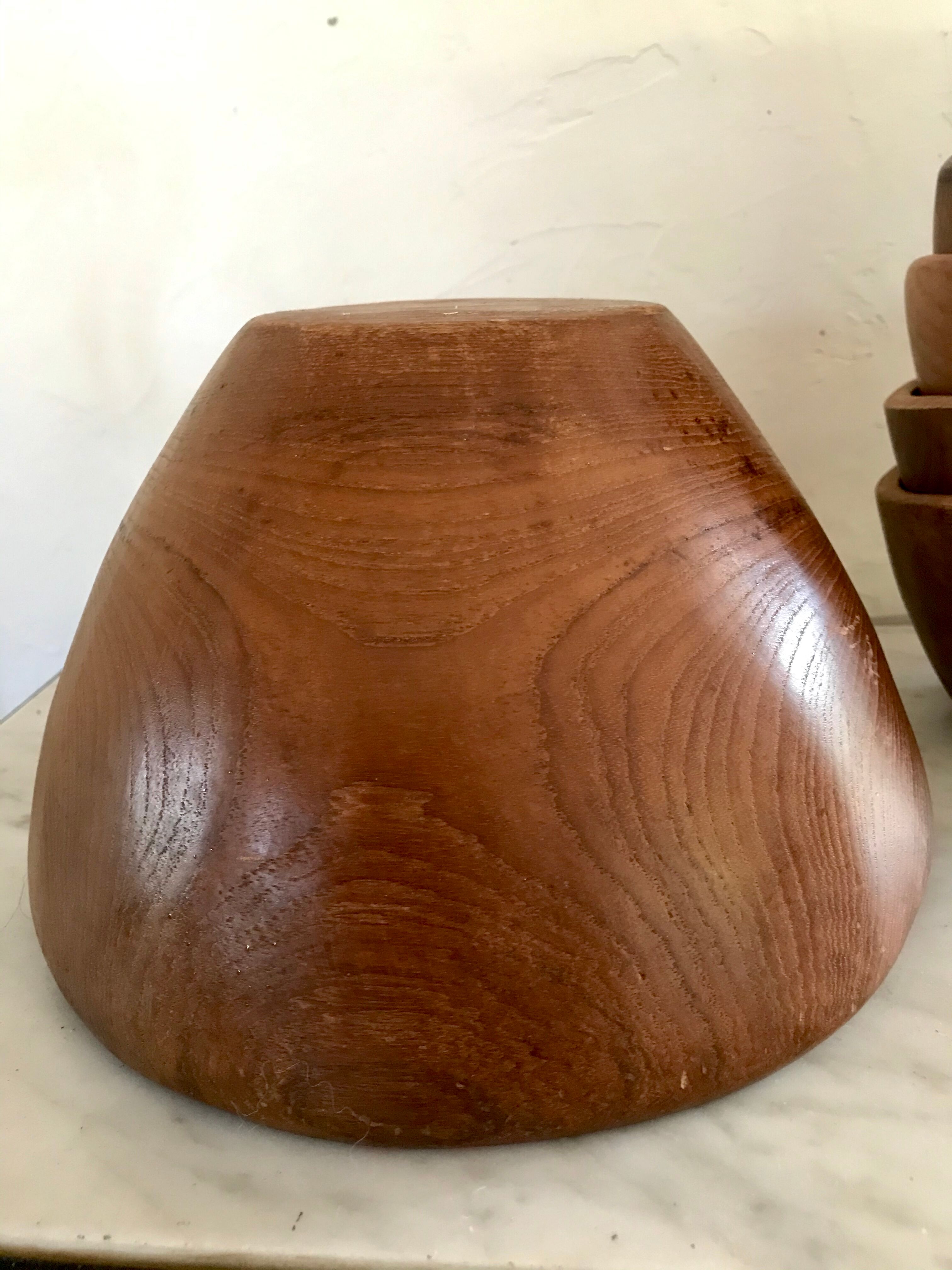 Saladier et ses bols en bois vintage