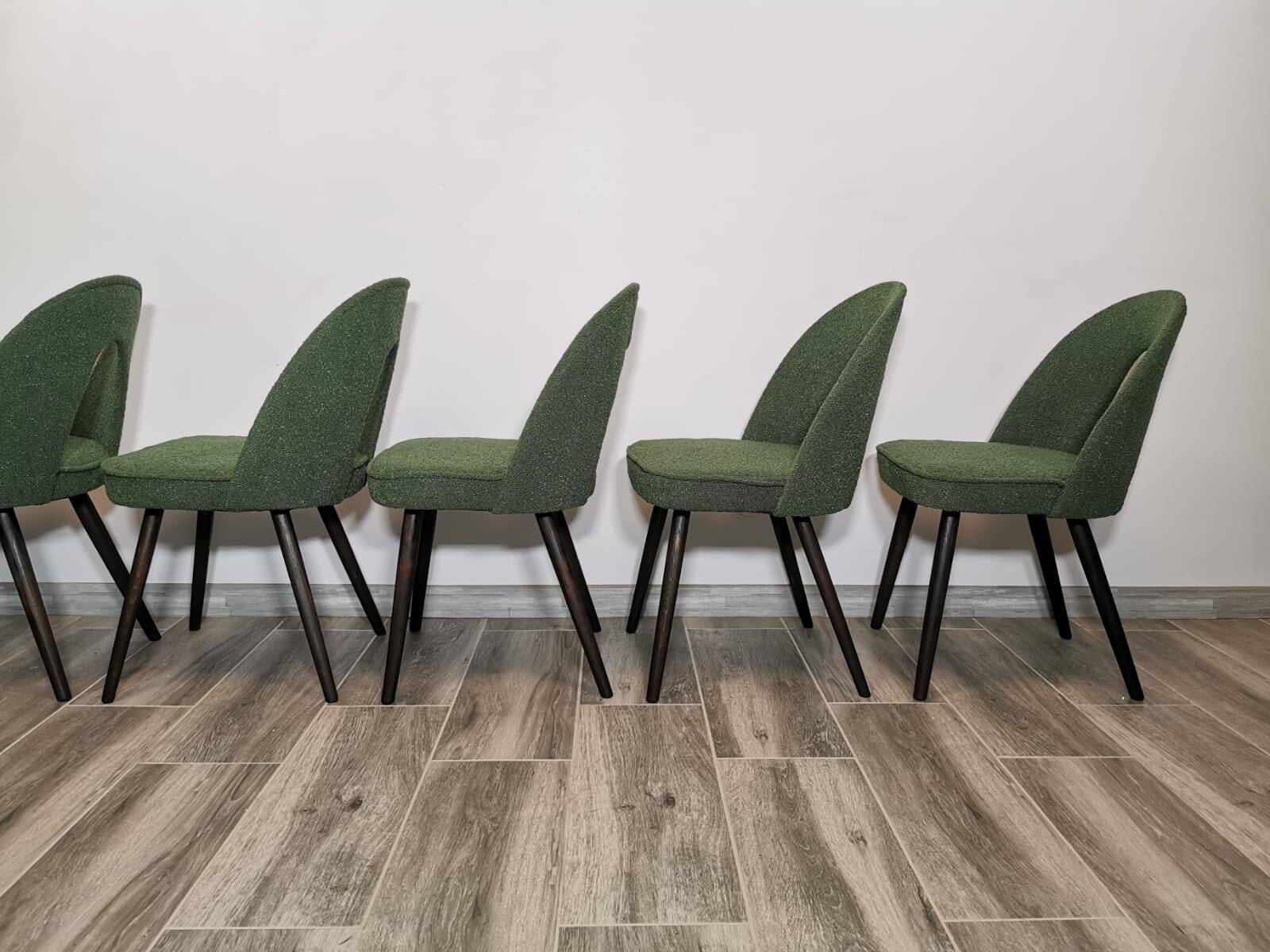 Chaises de salle à manger par Antonin Suman, 1960s, Set de 8