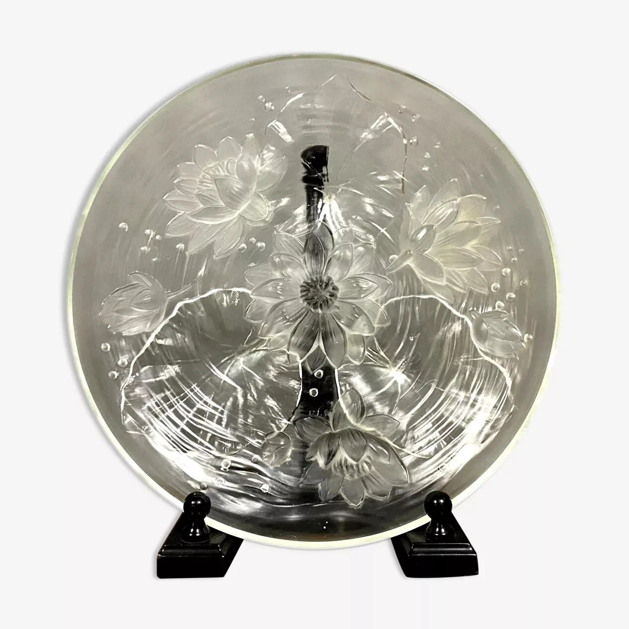 Verlys France: large Art Deco sunflower bowl in pressed glass