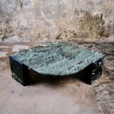Table basse "oeil" en marbre vert émeraude, Roche Bobois, France, 1970
