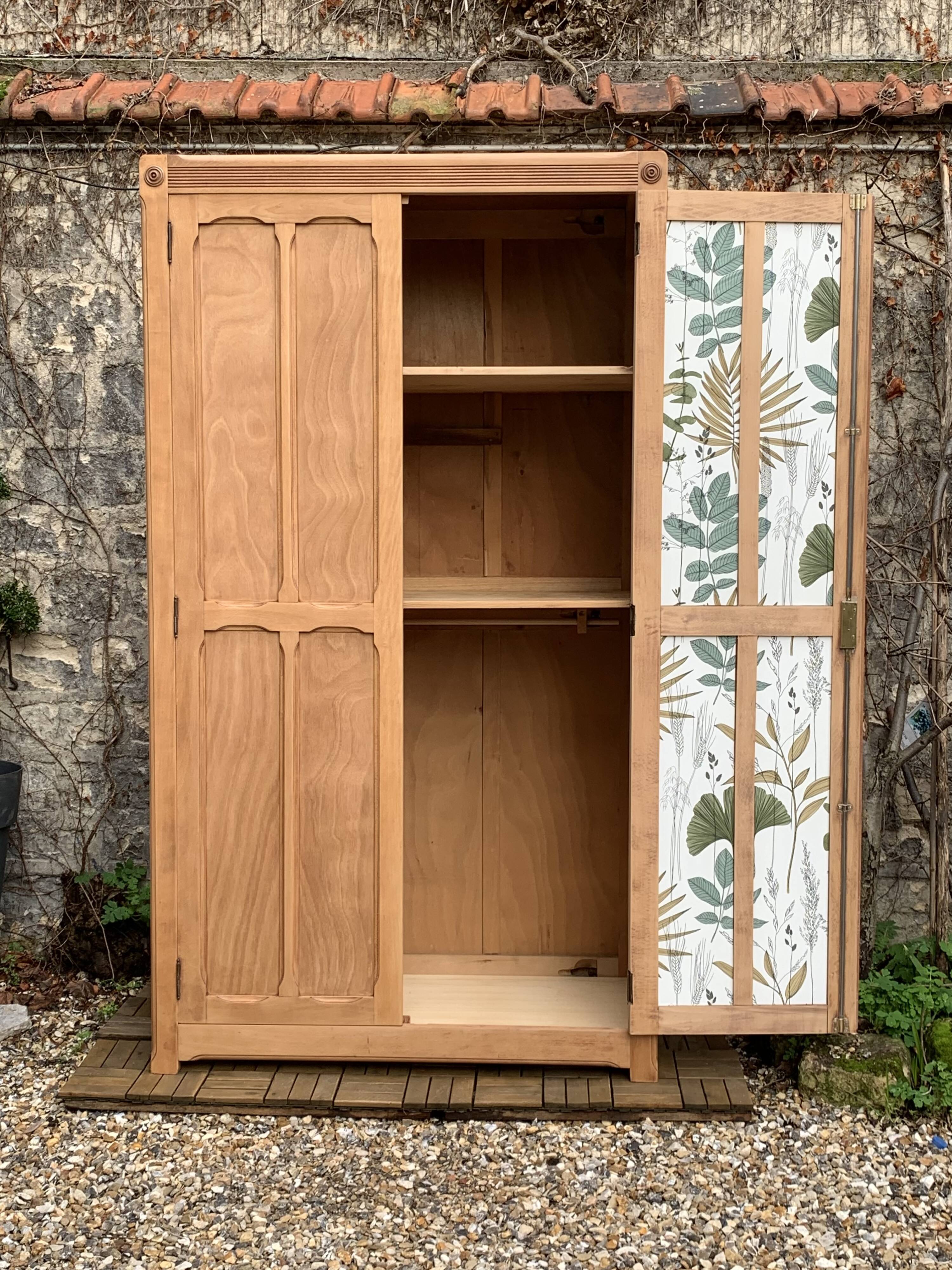 Parisian paneled cabinet in raw wood, 1940