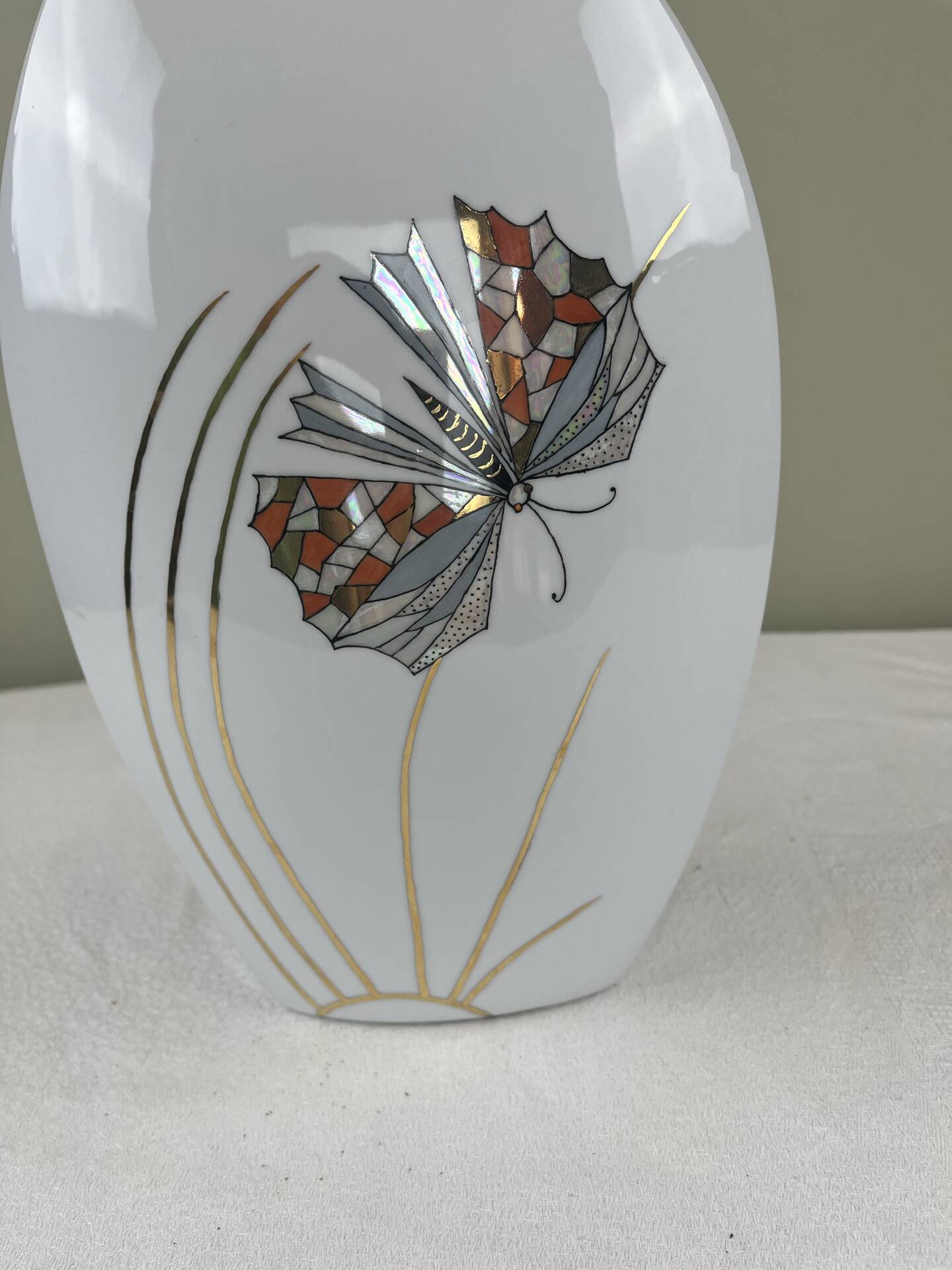 Vase en porcelaine peint à la main