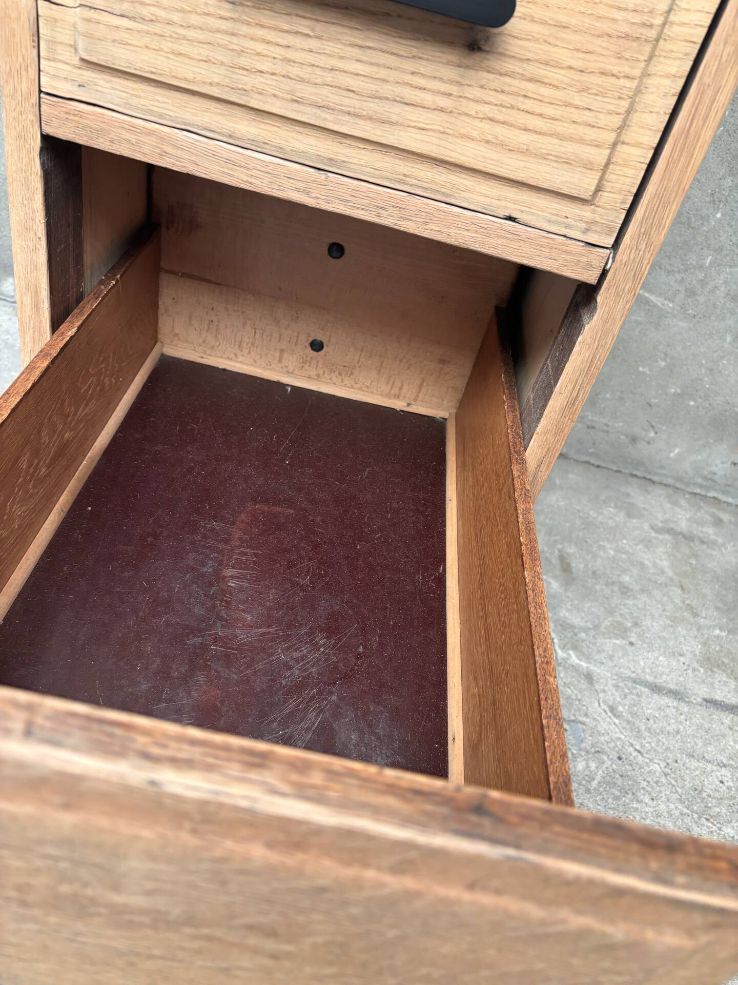 Workshop furniture - storage with 4 drawers