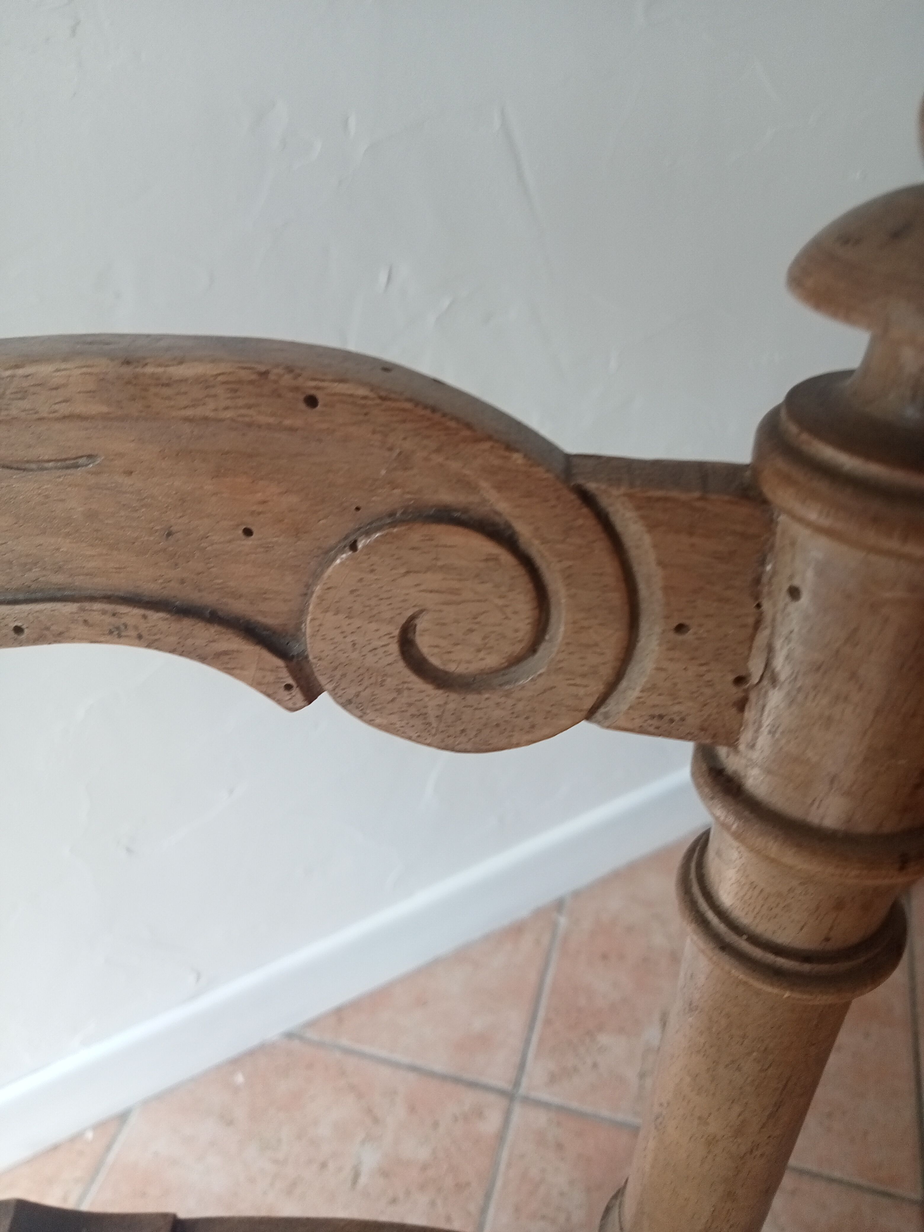 Paire de chaises de salon