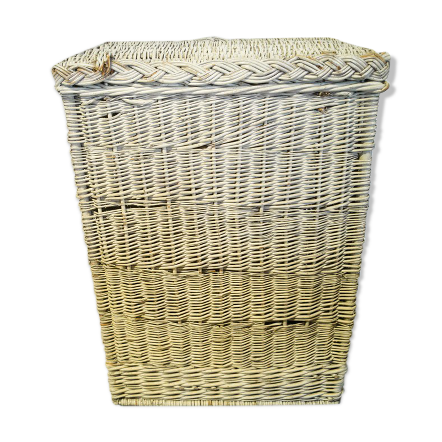 Large wicker panière