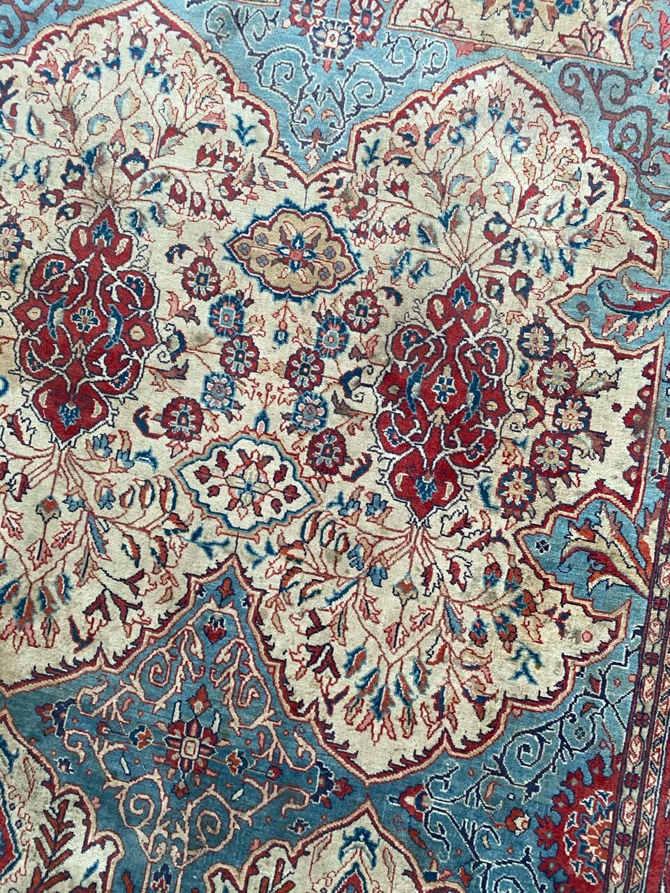 Sino Isfahan handmade carpet 134x208 cm