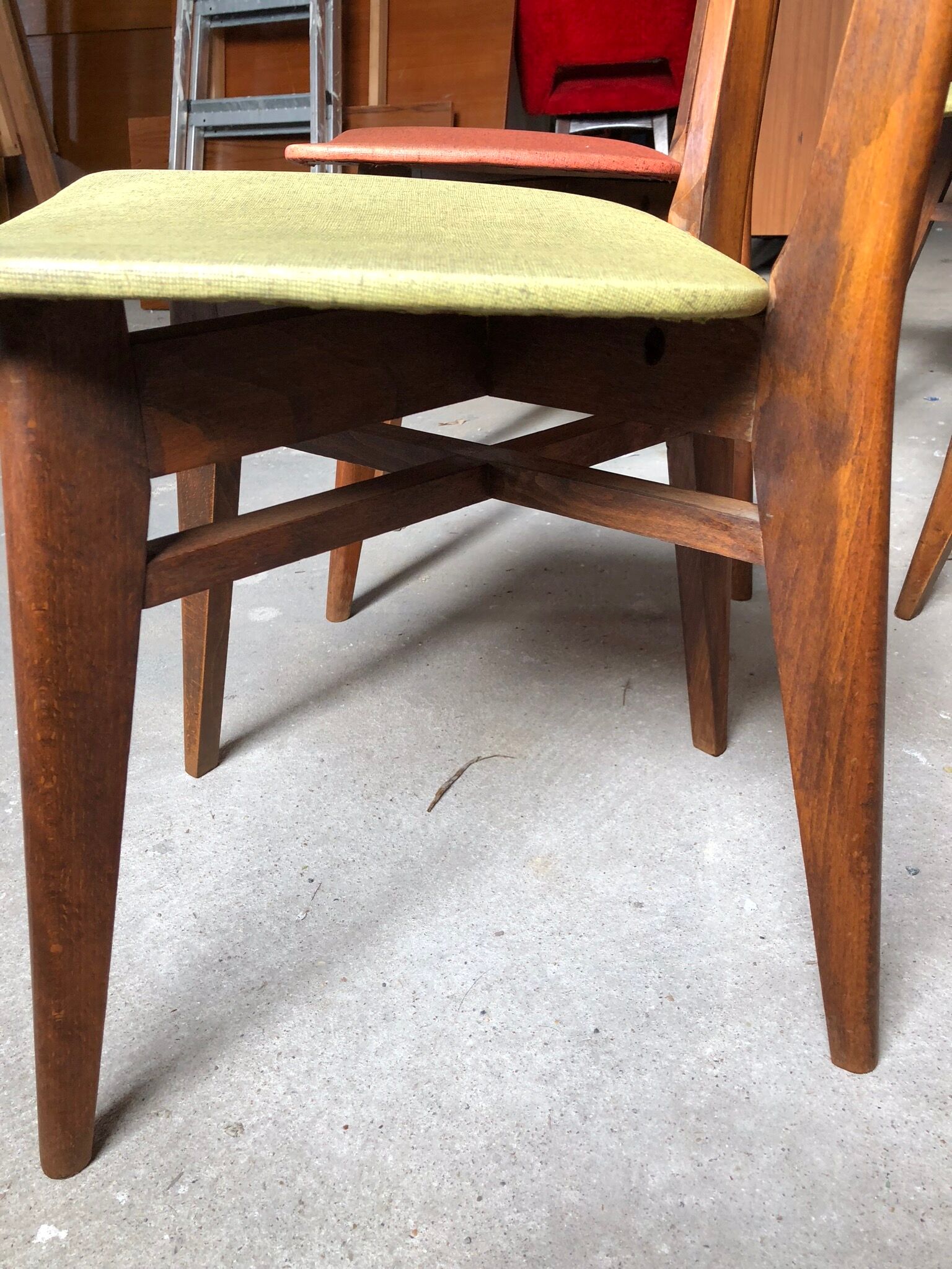 Set of 6 vintage 50s chairs