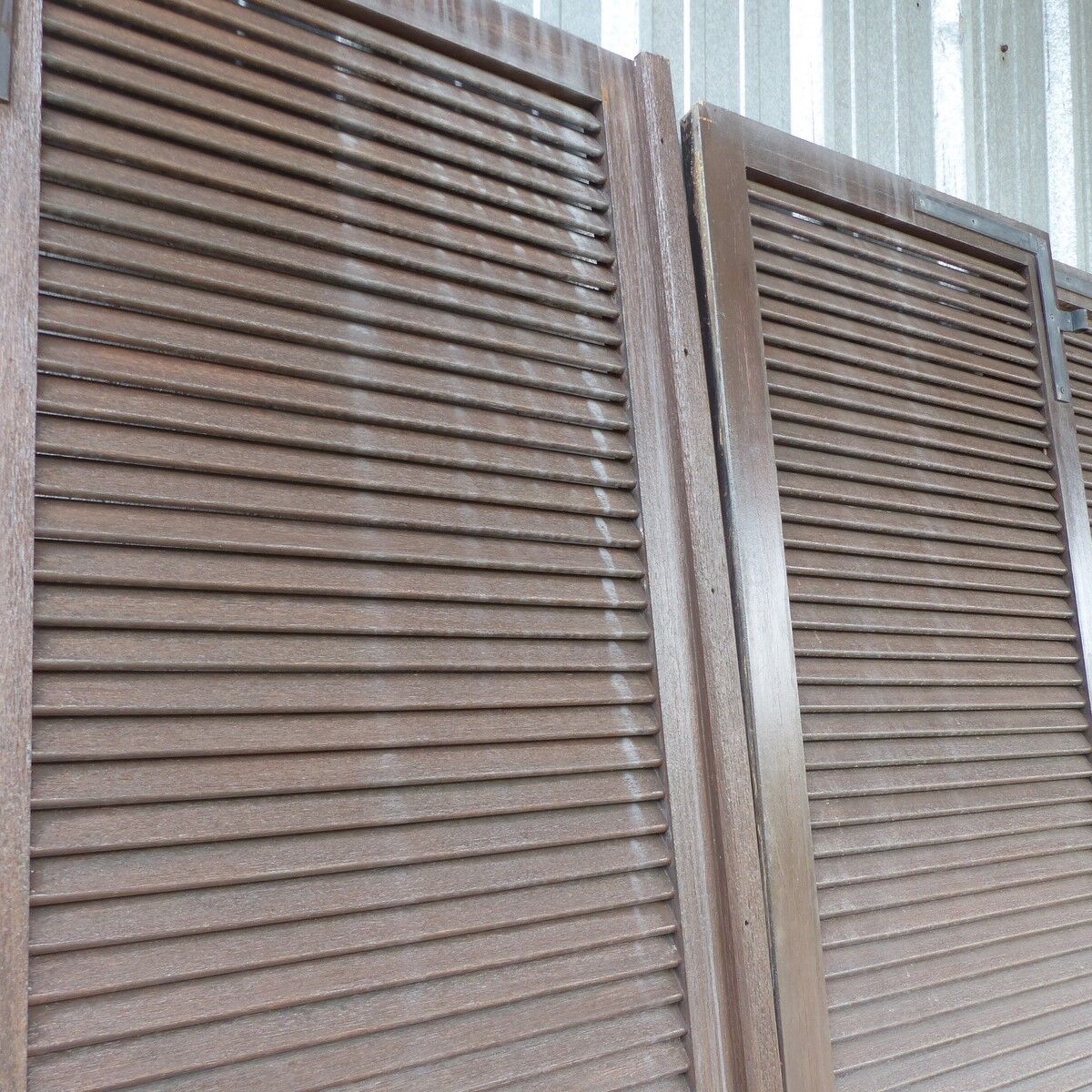 Suite of 4 wooden shutters L 69.5 x H 247 cm
