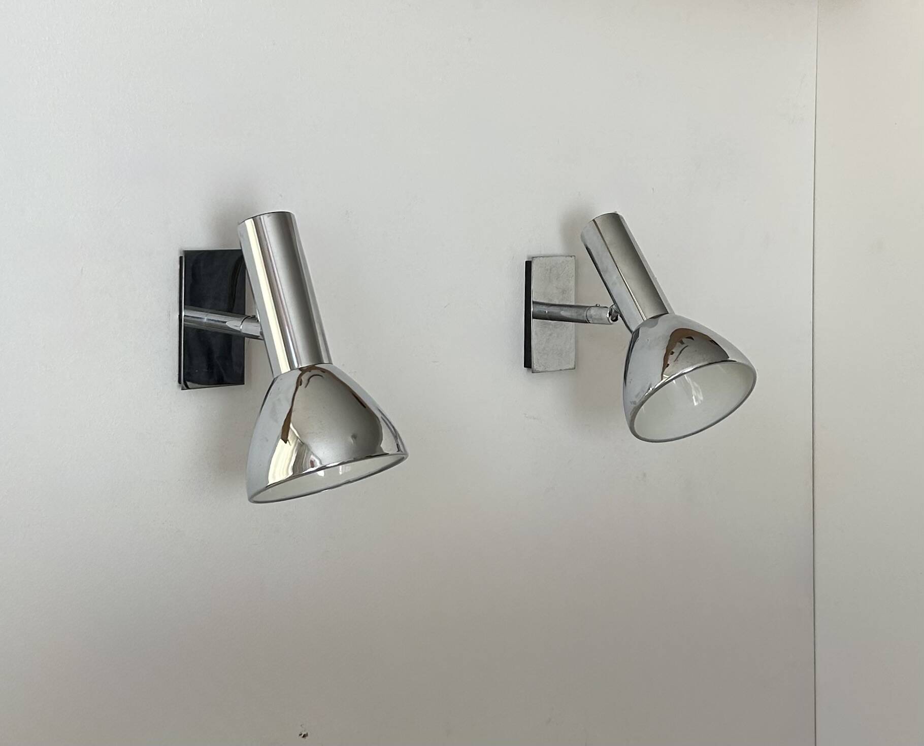 Pair of vintage adjustable wall lights, chrome-plated metal, France 1970