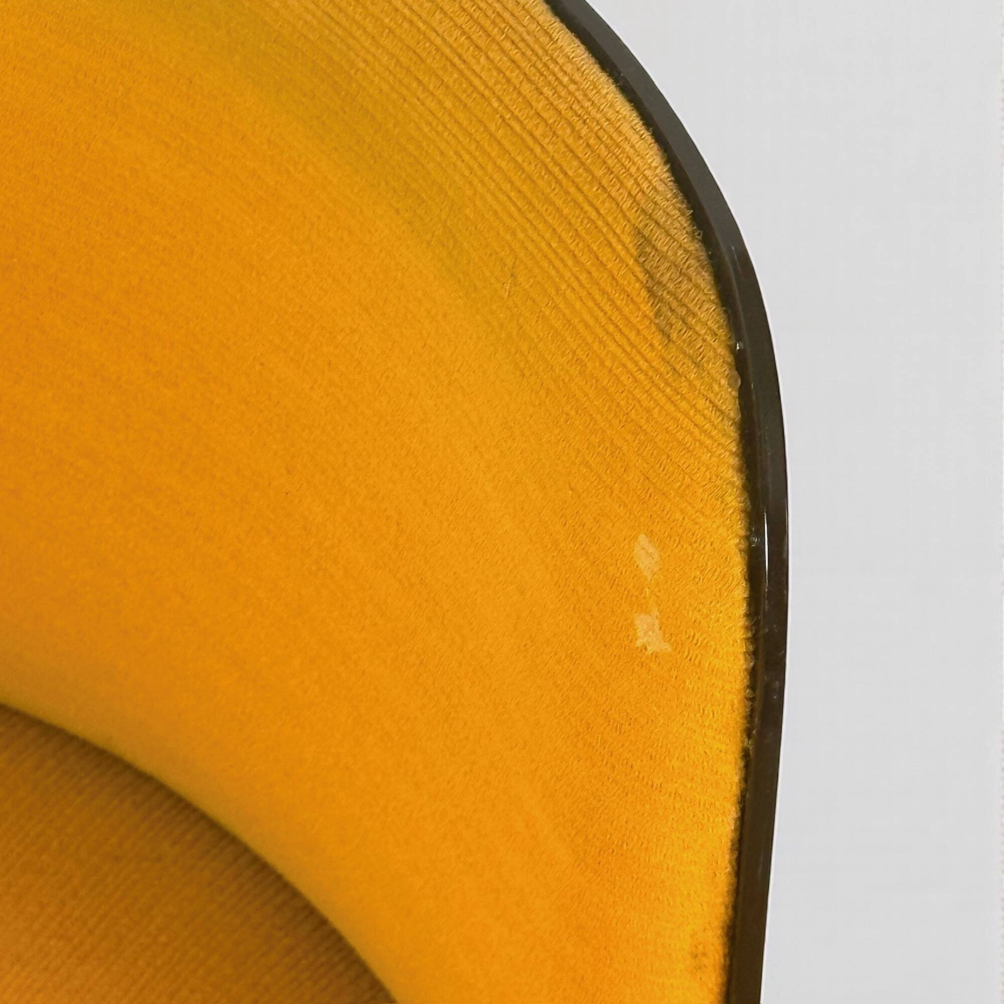 Coiffeuse et siège vintage italiens Silvi en plastique marron