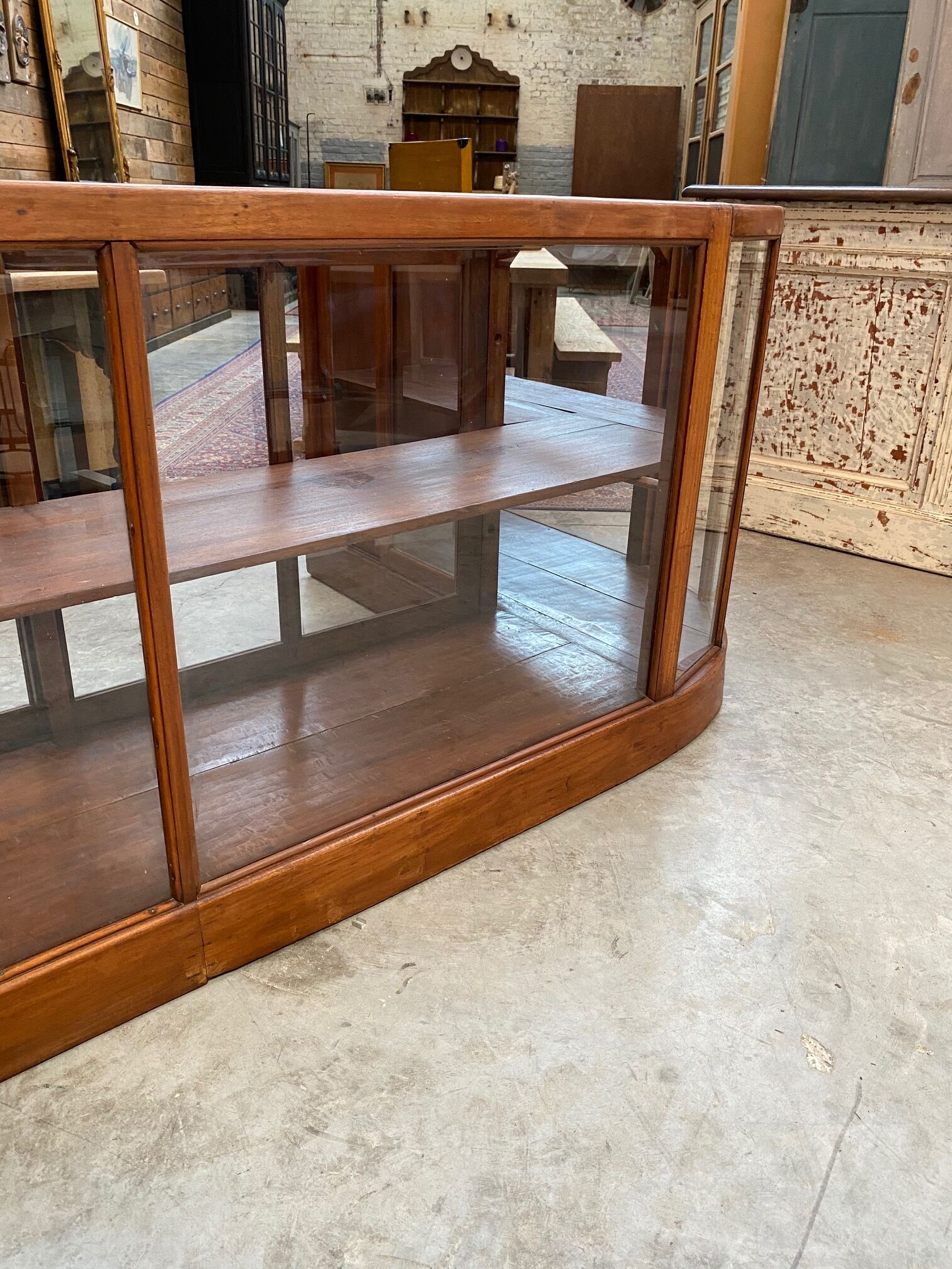Mahogany corner display counter