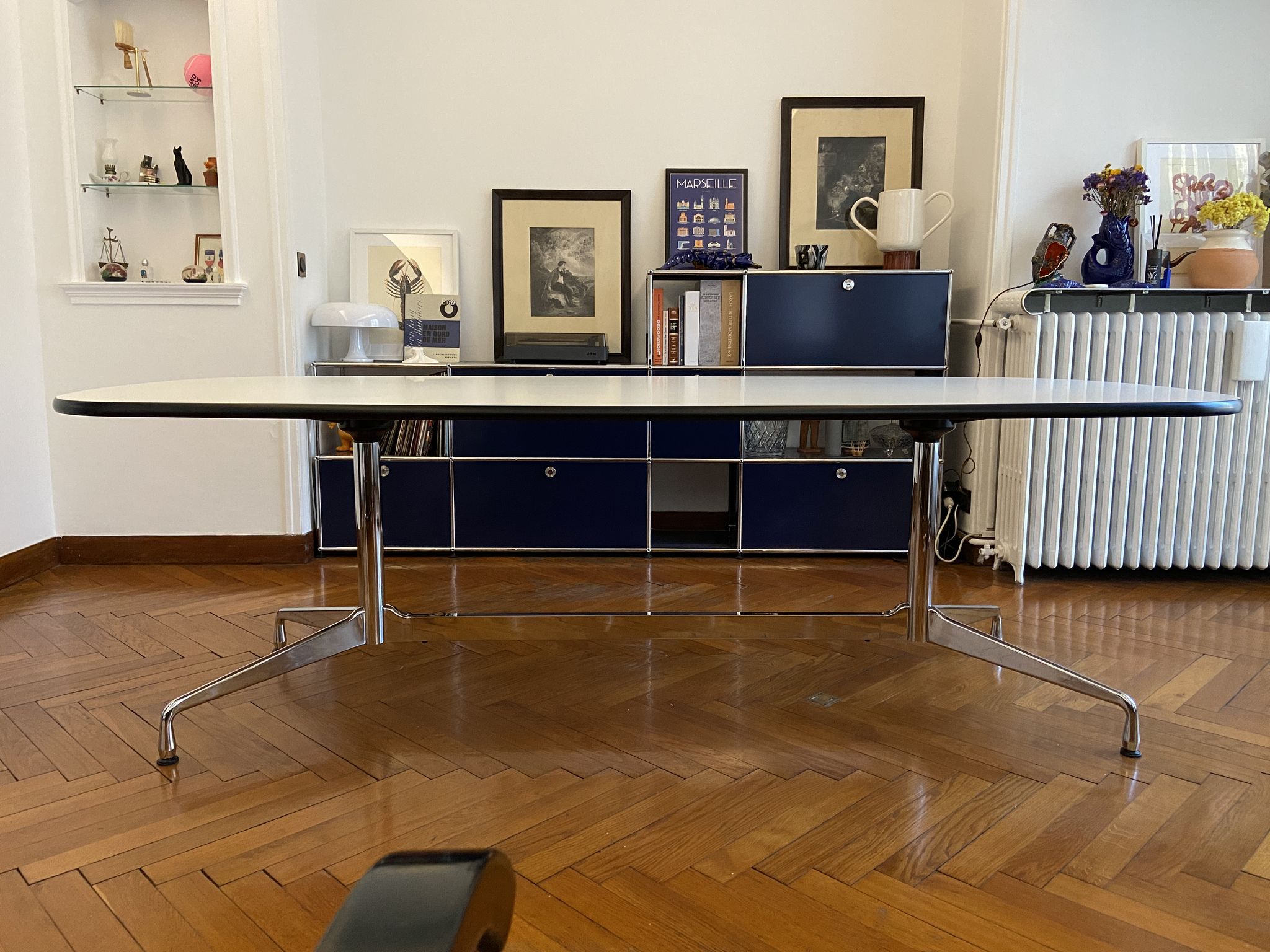 Table Segmented Eames Vitra