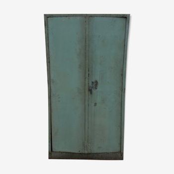 Industrial filing cabinet
