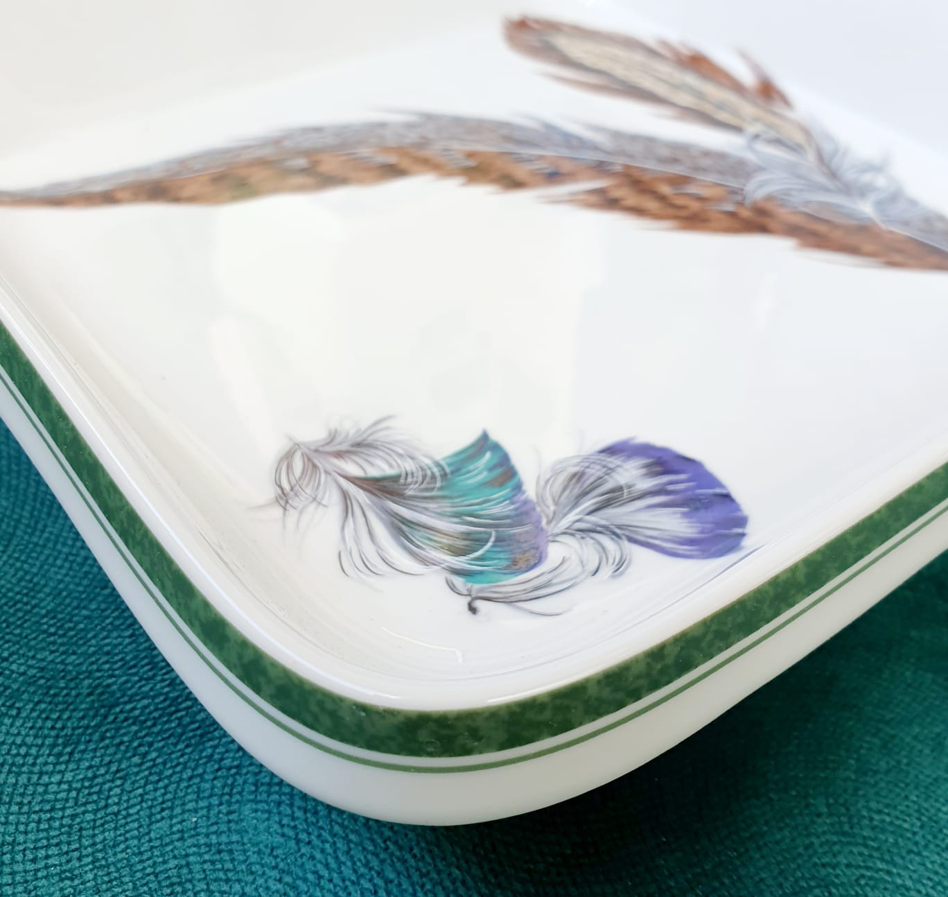 Porcelain dish