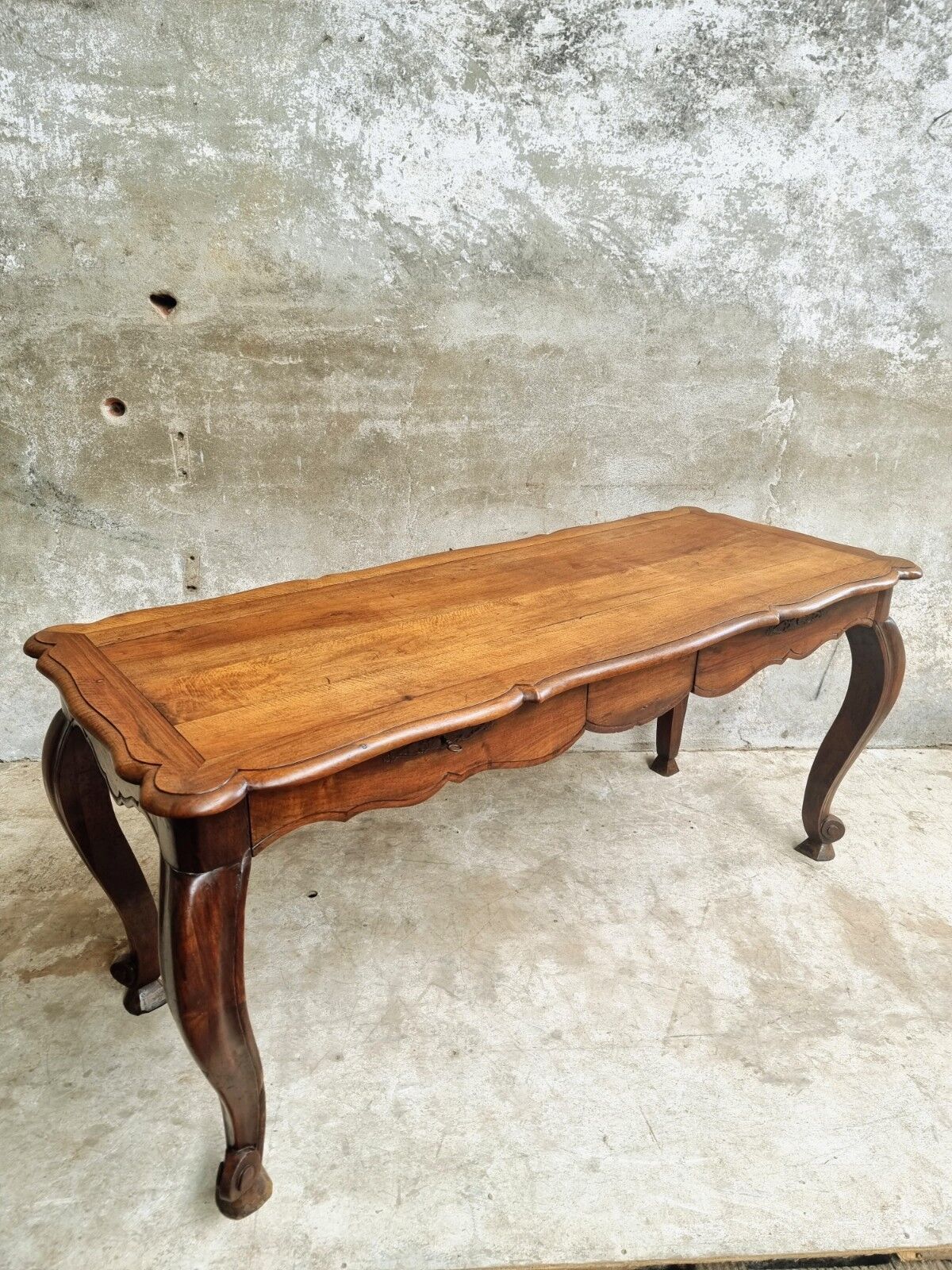 Table à manger, table d'appoint, bureau noyer 70x173cm