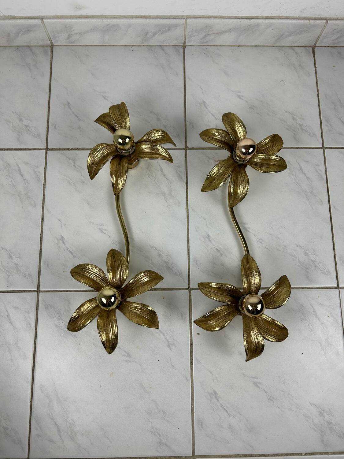 Vintage set of two messing flower wall lamps