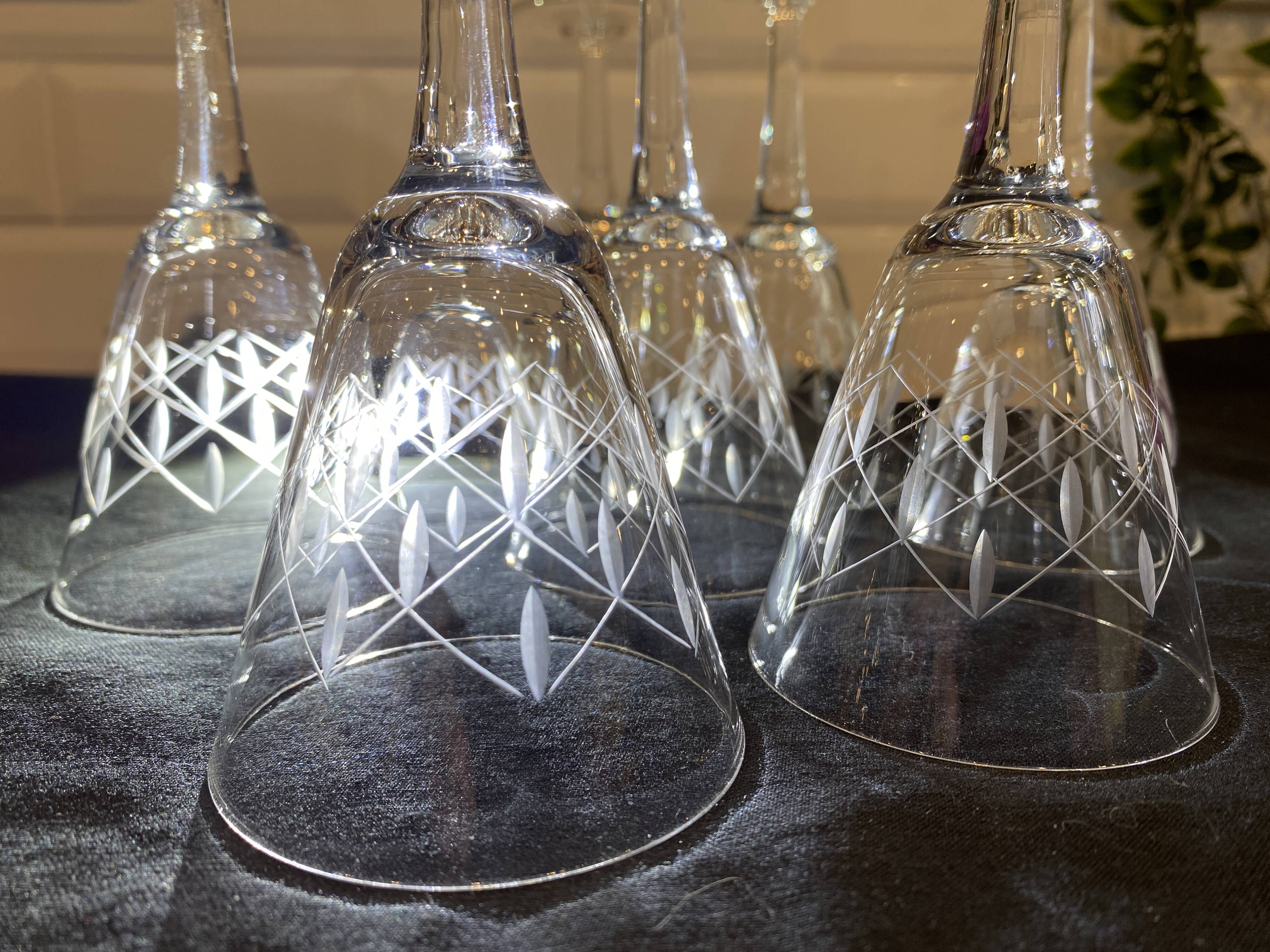 Set of 8 engraved wine glasses