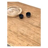 Farm table