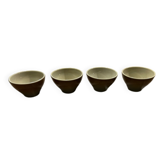 Stoneware bowls set