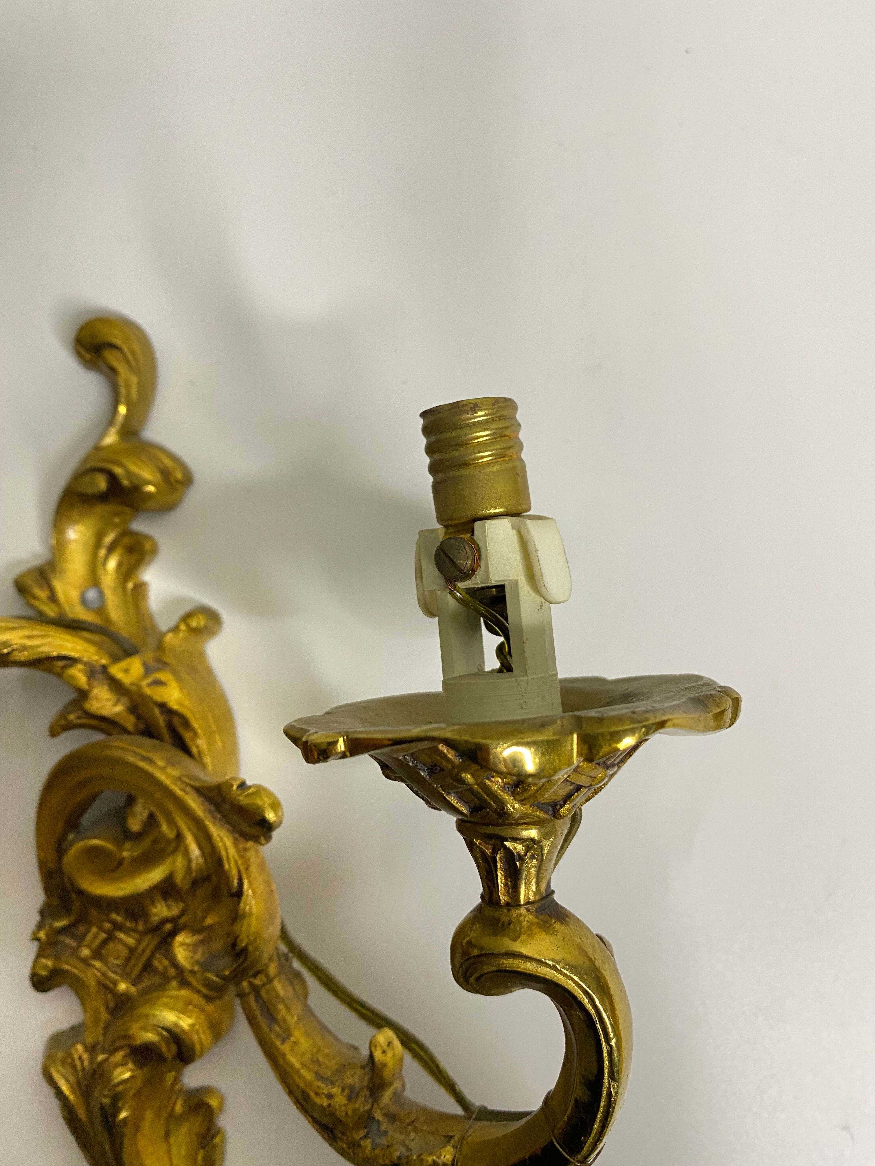 Bronze wall lamp rockery style
