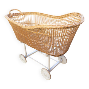 Berceau en osier sur