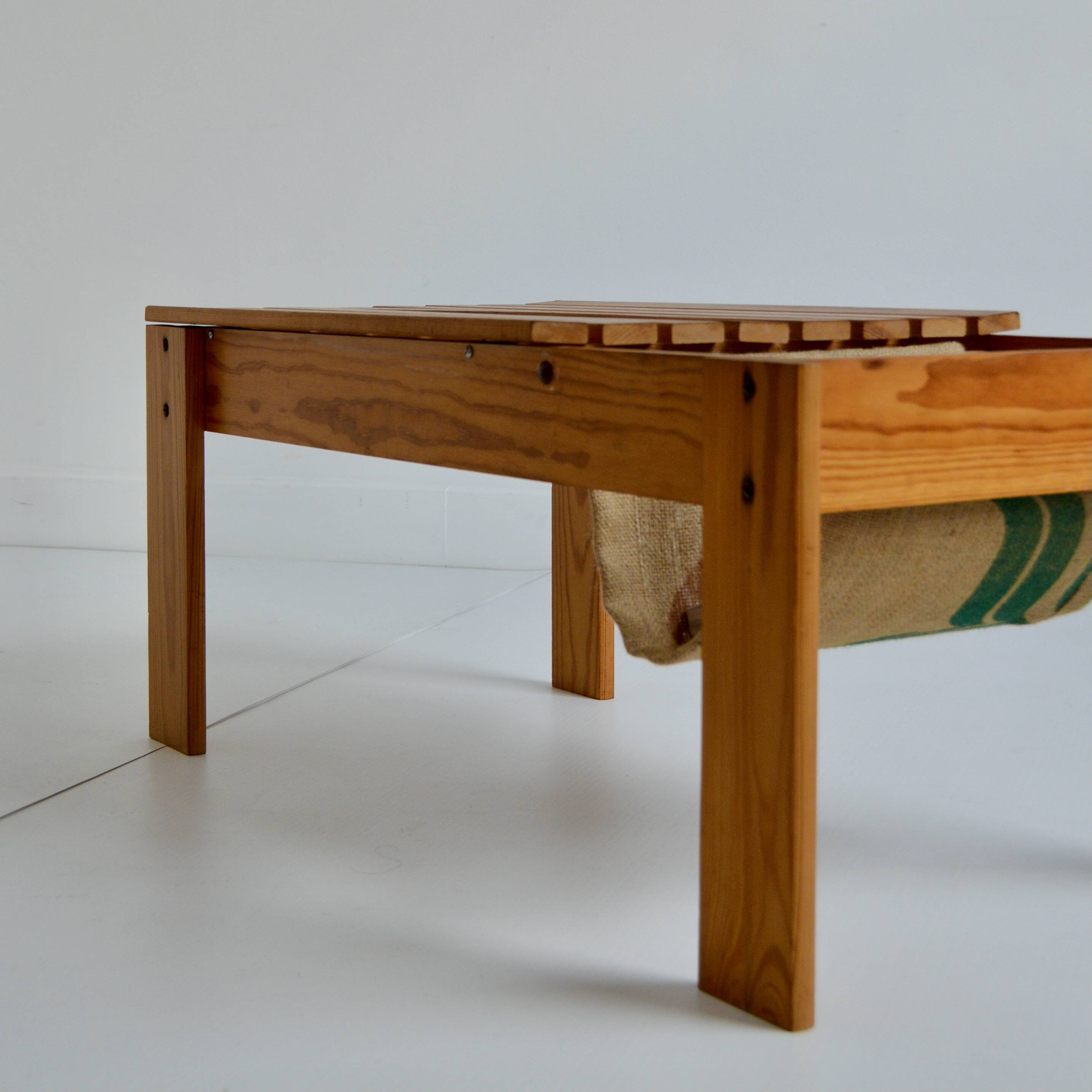 Vintage Brutalist coffee table/newspaper rack, 1960s/1970s