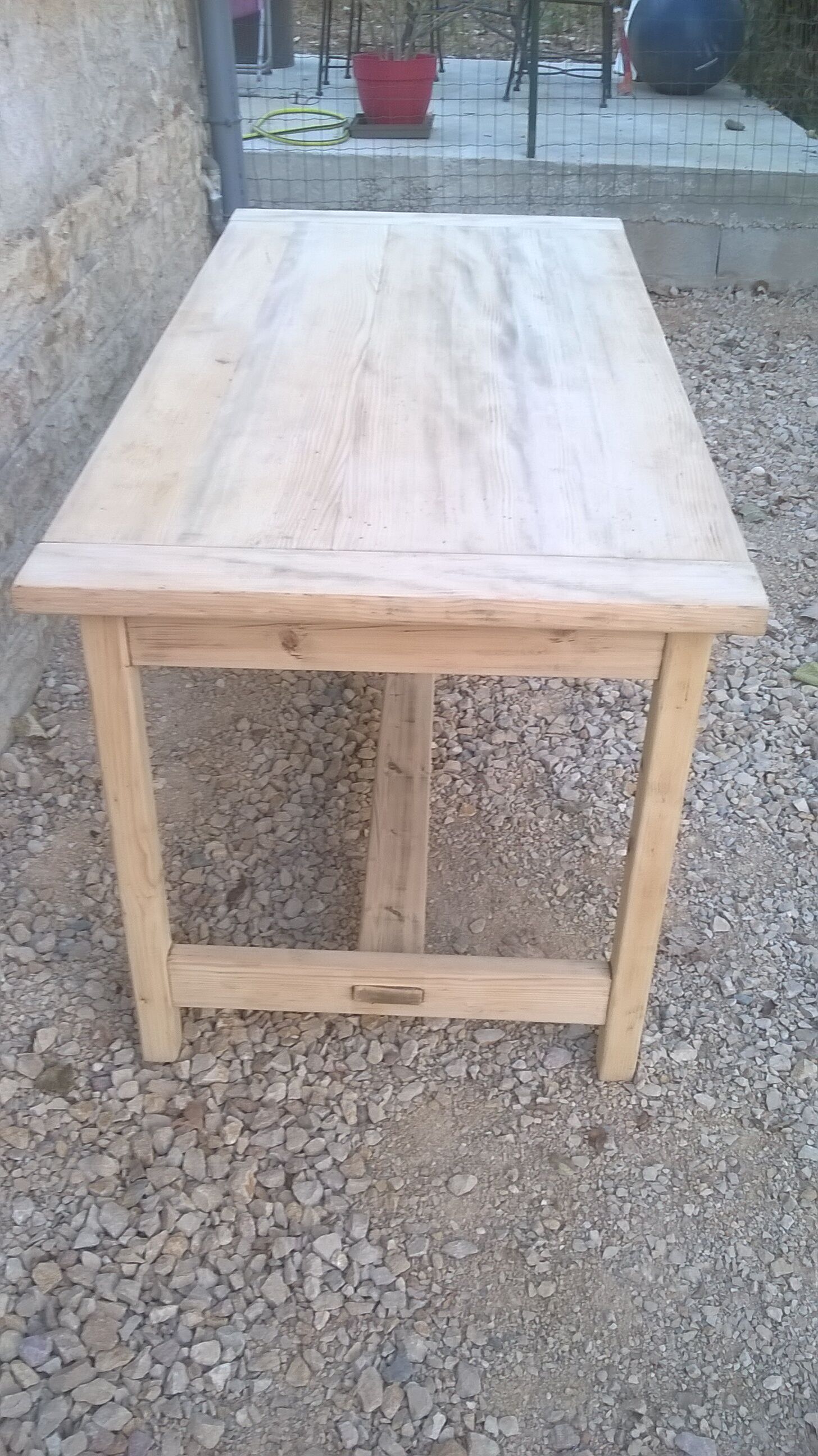 Table de ferme bois brut