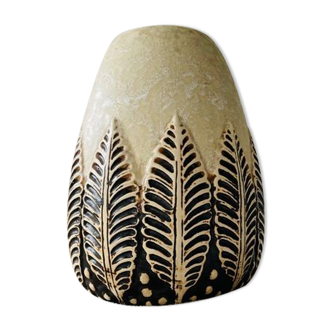 Ovoid vase Dümler & Breiden with plant motif in relief West-Germany years 60-70