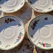 Set de 12 sous tasses Villeroy Boch modèle 1562