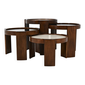 Tables gigognes modèle