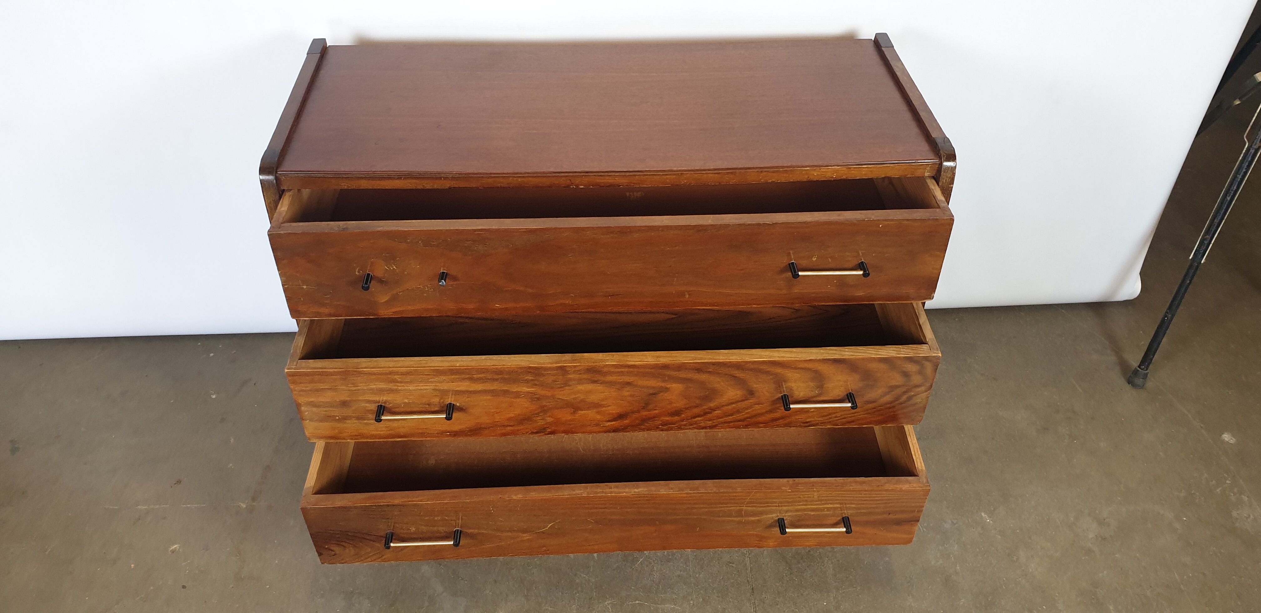 60s art deco dresser