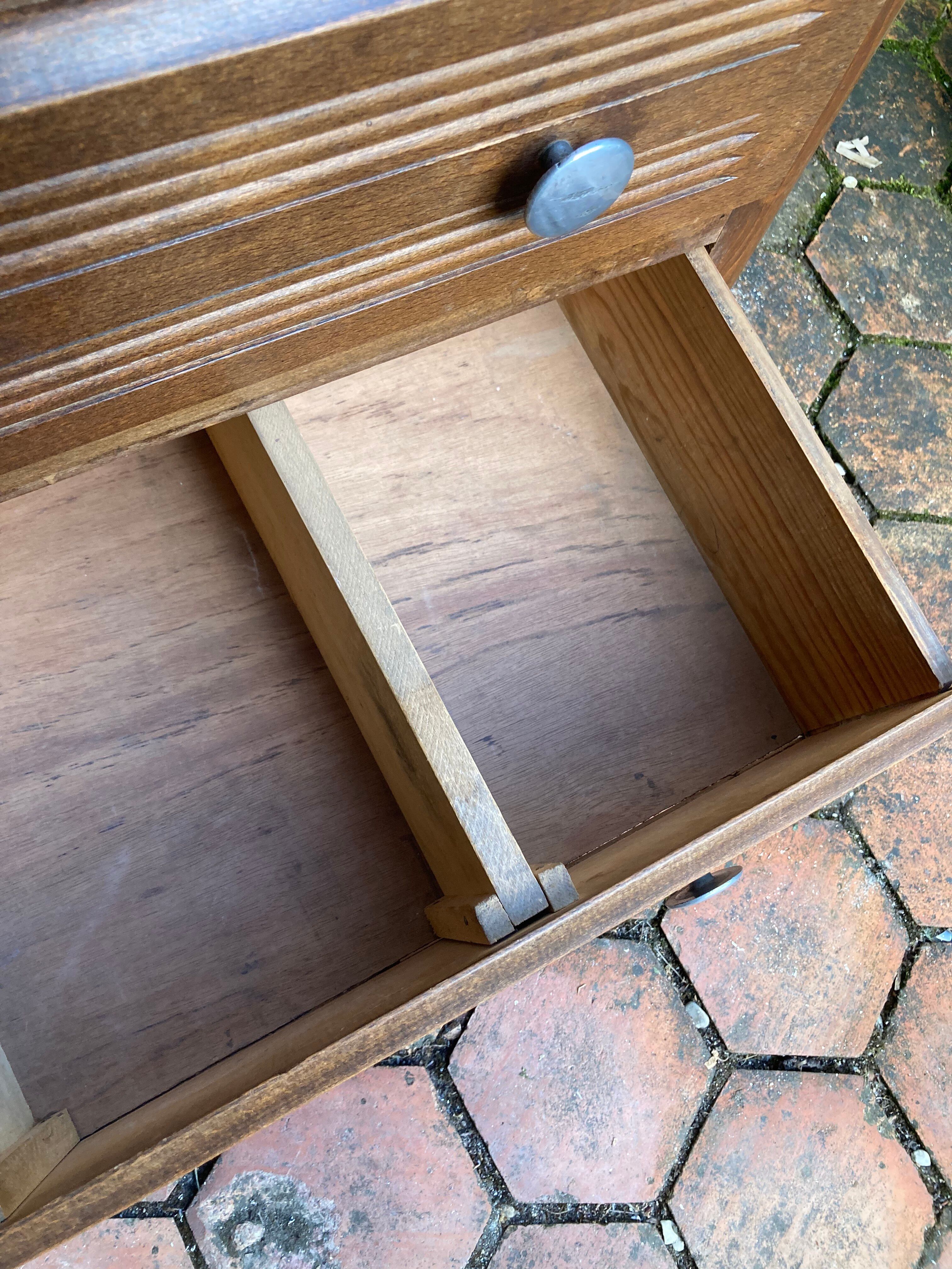 Commode vintage