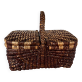 Basket with lids