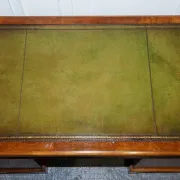 Victorian Pedestal Desk in Walnut and Hand-Dyed Leather