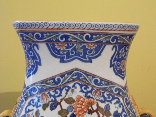 Vase, pottery vase in Gien earthenware, antique Gien.