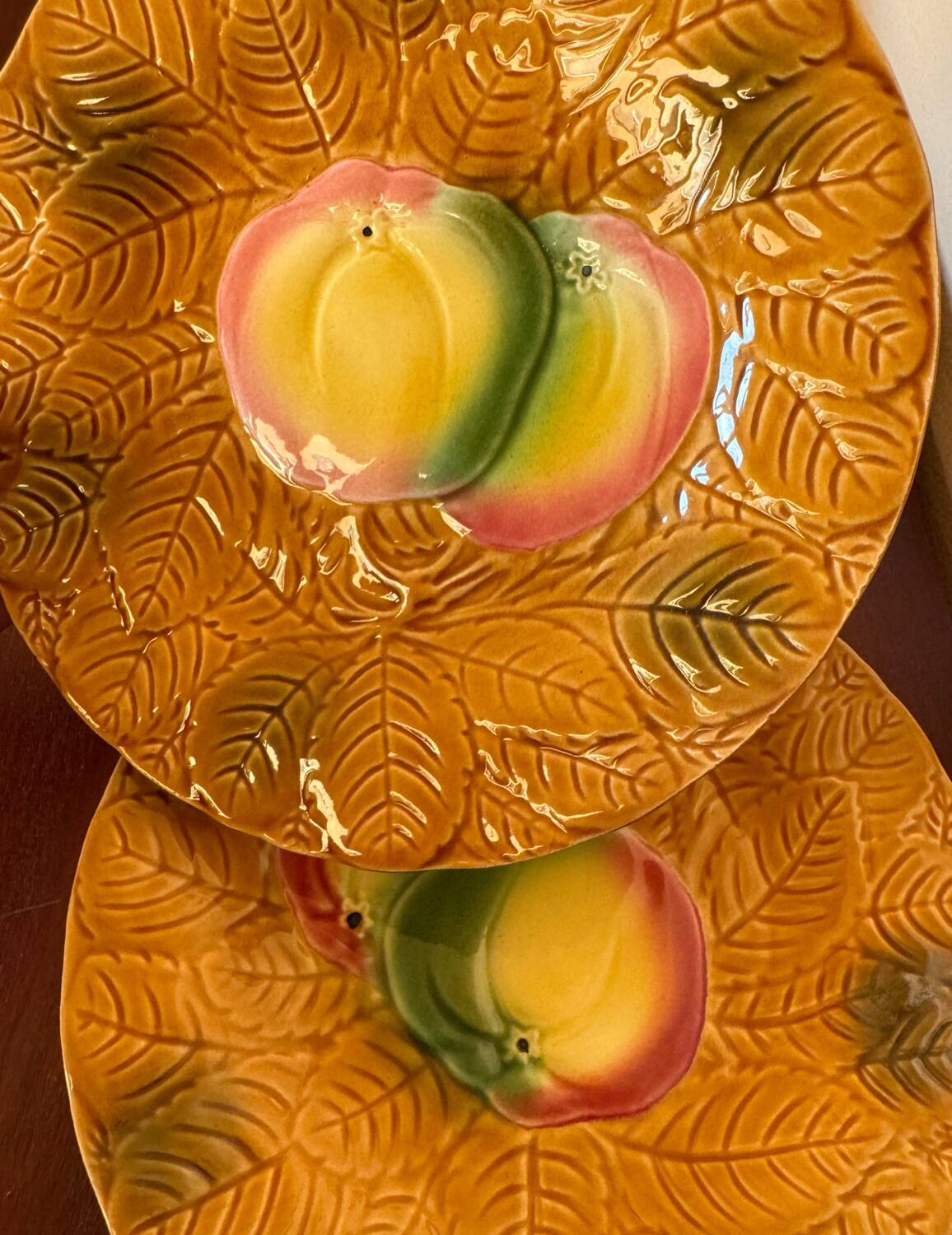 Old barbotine dessert service