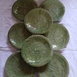 8 assiettes plates anciennes en barbotine