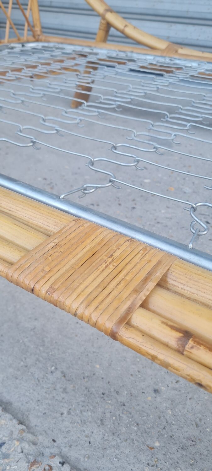 Ondaflex rattan bed 1960