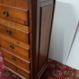 Chest of drawers in cherry