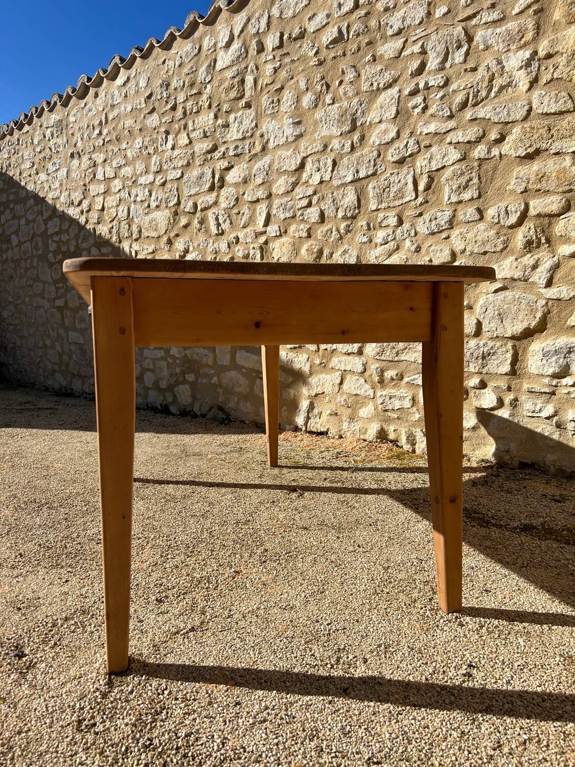 Farm table