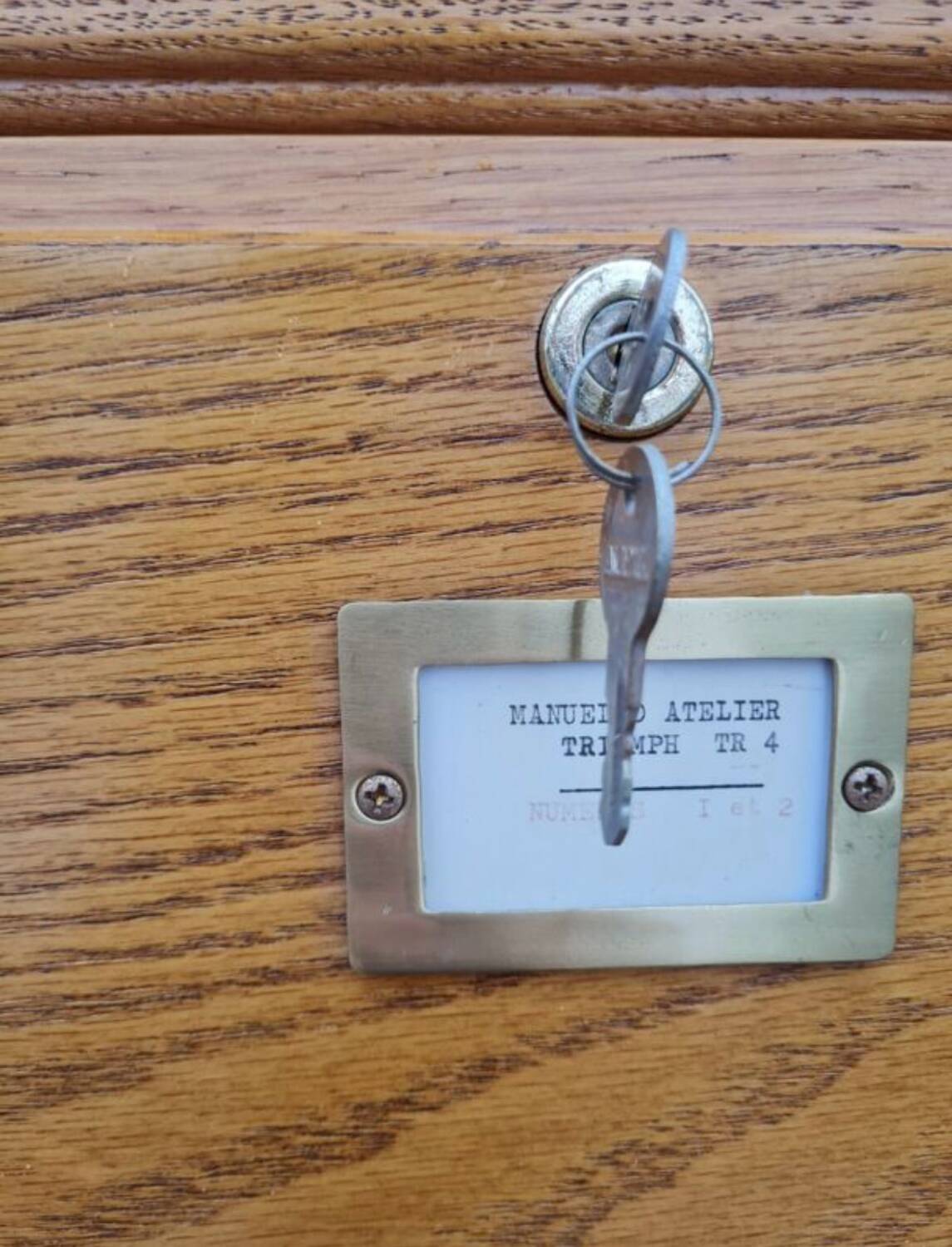 Meuble classeur en chêne des années 60