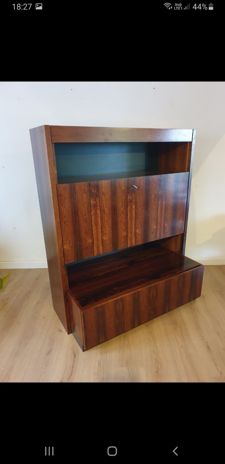 Bar cabinet